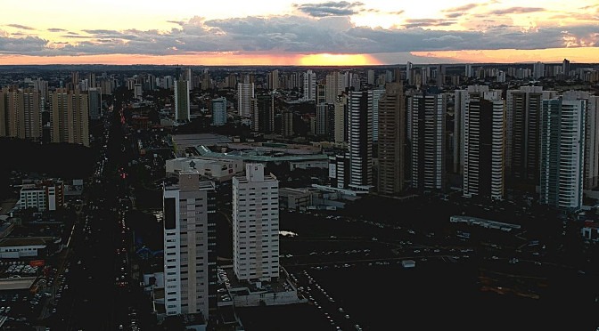 Meteorologia prevê tempo nublado com pancadas de chuva Foto: Edemir Rodrigues