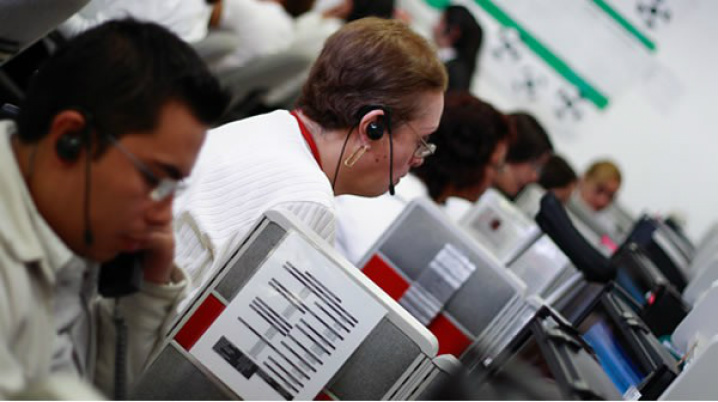 Setor de serviços tem queda de 4,8% em setembro Setor de serviços tem queda de 4,8% em setembro