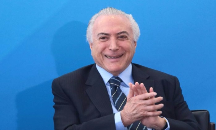 Temer comemora queda do desemprego e diz que bom resultado é apenas o começo Temer comemora queda do desemprego e diz que bom resultado é apenas o começo