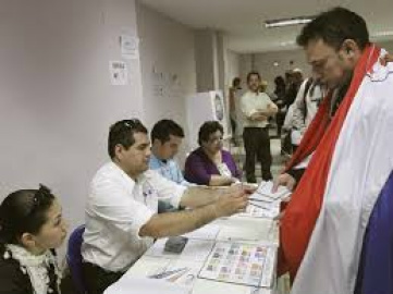 Paraguaios vão às urnas para eleger novo presidente