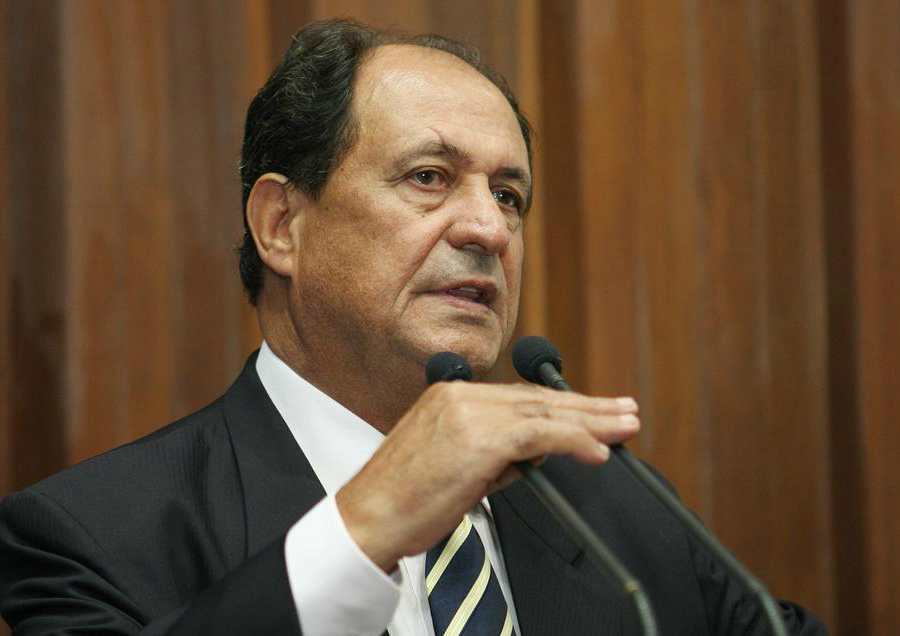 Má gestão causa problemas na saúde indígena, diz Teixeira Para Teixeira, deficiências da saúde apontadas por índios não condizem com cifras liberadas pela União