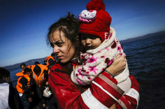 “Refugiados não devem ser transformados em bodes expiatórios” Chegada de refugiados à ilha de Lesvos, Grécia. Foto: Acnur/Achilleas Zavallis