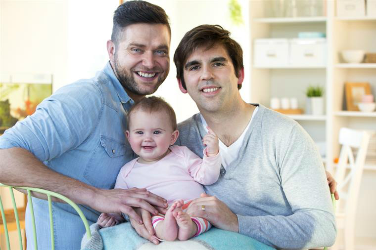 Adoção por casais homossexuais já é possível em cerca de 20 países