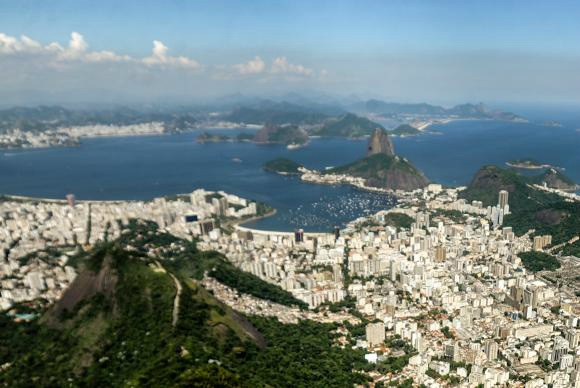 Apesar de críticas a qualidade da água, Baía de Guanabara recebe evento pré-2016