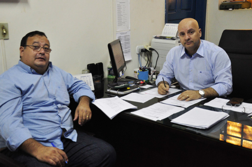 Prefeito municipal, Dr. Bandeira e secretário de finanças,  Willians Fernandes / Foto: Decom