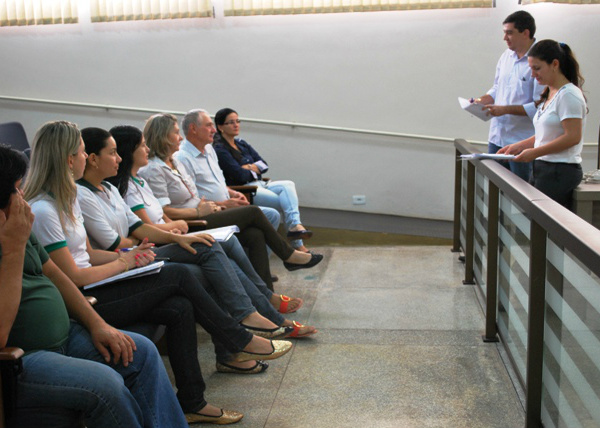 Prefeitura de Aral Moreira realiza Audiência Pública de prestação de contas Os trabalhos foram conduzidos pelo secretário Municipal de Fazenda e Planejamento Fabrício Franco e pela secretária de saúde Elaine Aparecida Soligo