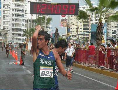 Caio Sena da marcha atlética diz que se não fosse apoio federal não seria atleta Caio Sena da marcha atlética diz que se não fosse apoio federal não seria atleta