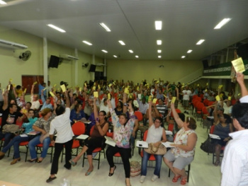 Trabalhadores em Educação votam e dizem sim a proposta do GovernoFoto: Fetems