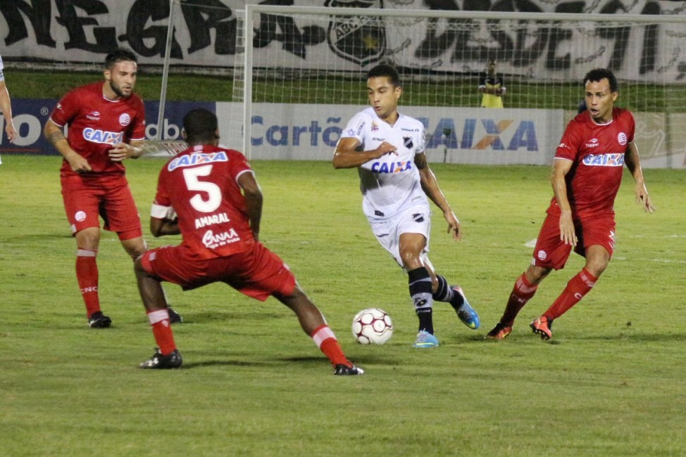 Náutico supera o ABC por 1 a 0 em Natal Foto: Divulgação