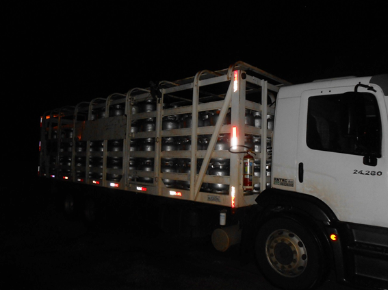 PMA apreende 500 botijões e multa infrator por transporte ilegal