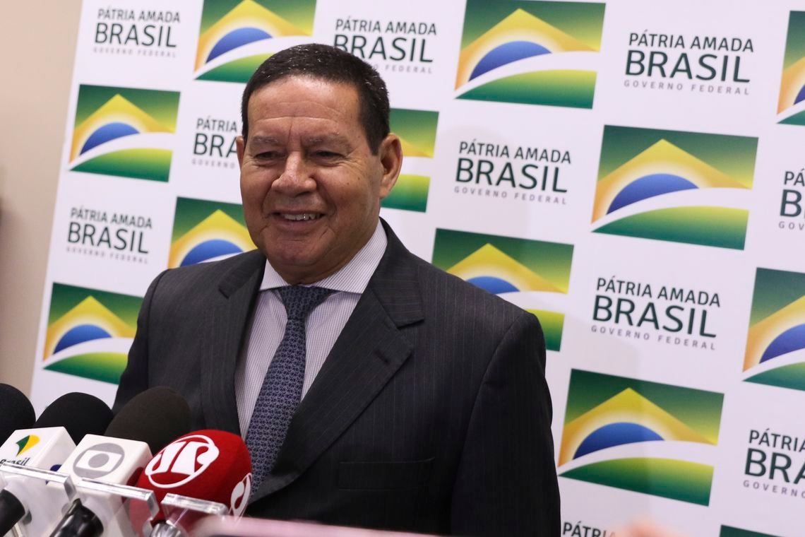 Governo publica decreto para contratar militares no serviço público Valter Campanato/Agência Brasil