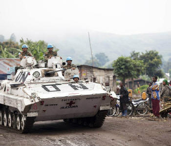 Ataque fere seis boinas-azuis e um intérprete da ONU na RD Congo