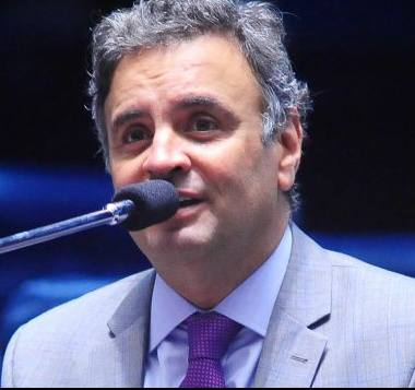 Aécio é o pior senador de 2014 em ranking da Veja Aécio é o pior senador de 2014 em ranking da Veja