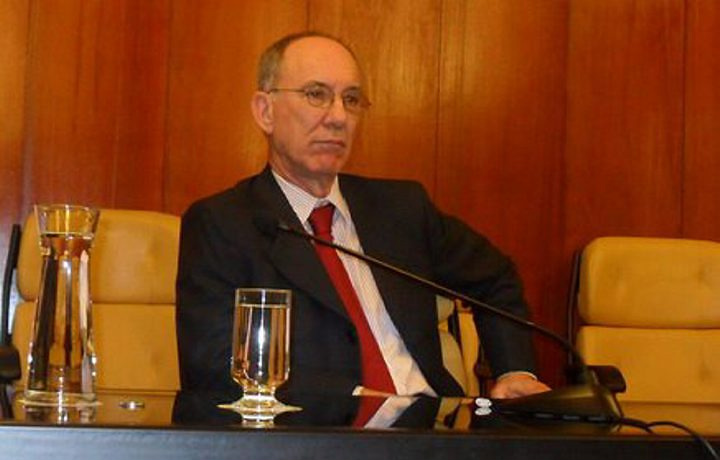 Rui Falcão é escolhido presidente do PT até 2013