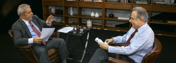 'Critério adotado comigo não é o mesmo dos outros', diz Lula Ex-presidente Lula em entrevista ao jornalista Roberto DávilaFoto: Divulgação