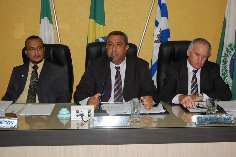 Carlinhos atende solicitação de moradores e pede nova linha de circular Vereador Carlinhos quer novo itinerário para transporte coletivo / Foto: Moreira Produções