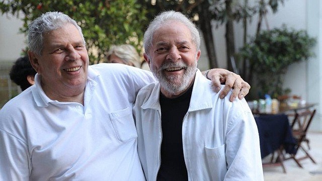 Polícia Federal e MPF negam a Lula direito de participar do velório do irmão Conhecido como Vavá, Genival (esq.) era um dos irmãos mais próximos do ex-presidente / Ricardo Stuckert