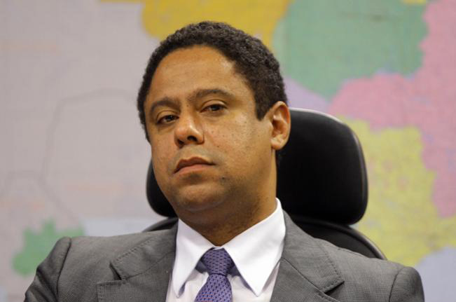 Denúncias envolvendo Agnelo Queiroz são “distintas” do caso Arruda Denúncias envolvendo Agnelo Queiroz são “distintas” do caso Arruda