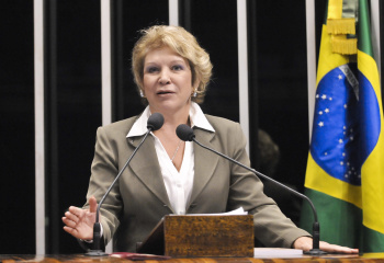 Senado pode estender a casais homossexuais direito à gala Senadora Marta Suplicy (PT/SP)