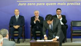 O ministro da Educação, Mendonça Filho, anuncia junto com o presidente Michel Temer as regras do Fundo de Financiamento Estudantil (Fies) para este anoAntonio Cruz/ Agência Brasil
