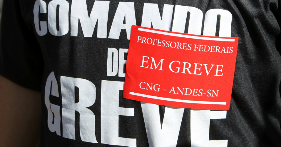 Dezoito instituições de ensino superior estão em greve em 12 estados, diz Andes