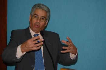 Coconho afirma que relatório do Vendaval de 2009 não será apresentado na segunda-feira Vereador Coconho afirma que a elaboração do relatório nao teve a participação dos membros da comissãoFoto: Moreira Produções
