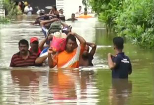 Sobe para 35 o número de mortos por inundações no Sri Lanka