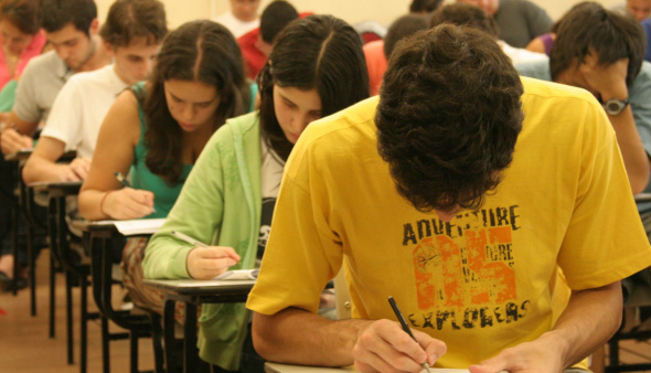 Provas do Enade serão aplicadas a mais 551 mil estudantes no domingo