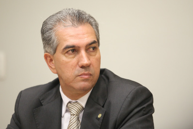 Posse de Reinaldo Azambuja acontece as 15h de hoje (1º) Posse de Reinaldo Azambuja acontece as 15h de hoje (1º)