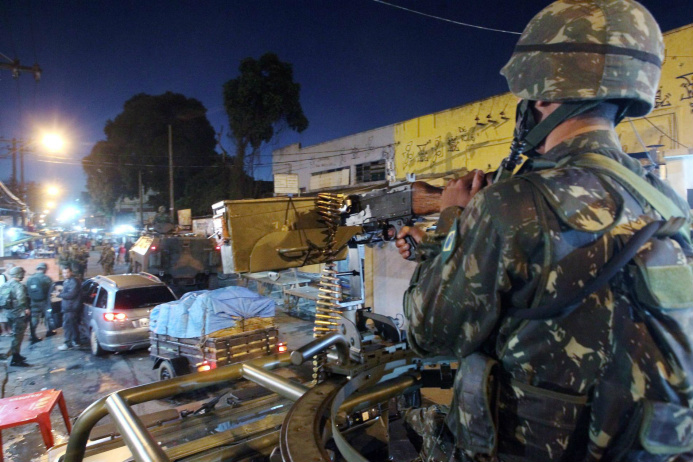Tropas do Exército permanecerão no Complexo da Maré até junho de 2015