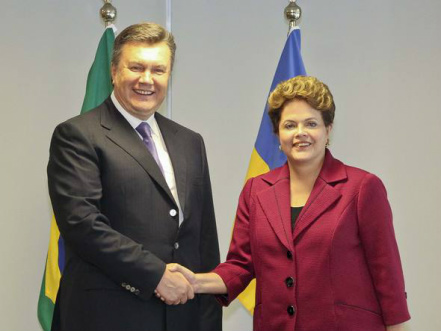 Brasil quer acelerar parceria espacial com a Ucrânia