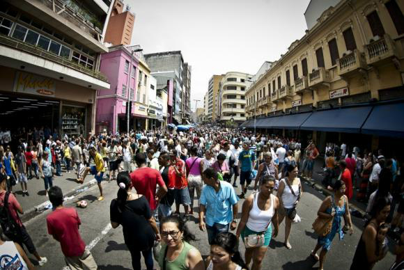 Brasil tem mais de 202 milhões de habitantes, diz IBGE
