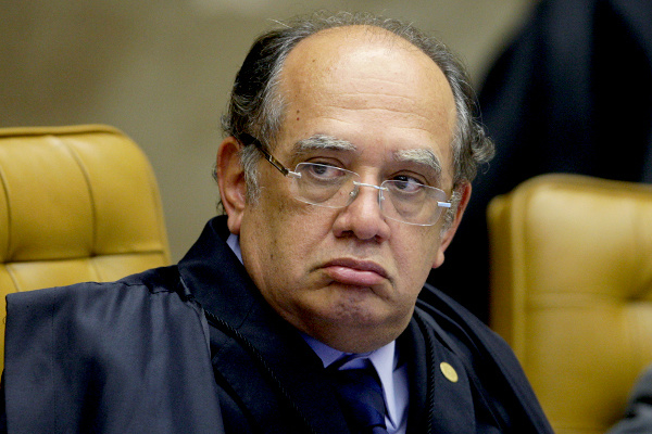 Liminar no STF paralisa projeto que limita troca-troca partidário Gilmar Mendes, que deferiu liminar pedida por partidos de oposição (Felipe Sampaio/Ag. Senado)
