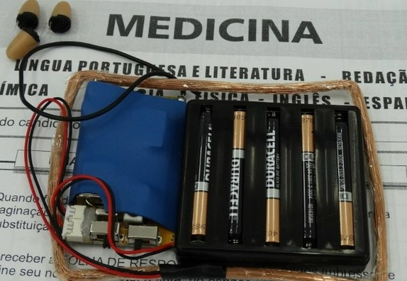 Fraudes descobertas em vestibulares e vazamento do Enem Em novembro, 11 integrantes de uma quadrilha e 22 candidatos foram presos em Minas Gerais por fraude em vestibulares de medicina e no Enem. Alunos pagavam até R$ 200 mil. Foto: Divulgação/André Lana/MPMG