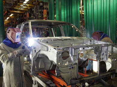 Produção de veículos do Brasil cai 8% no 1º trimestre Produção de veículos do Brasil cai 8% no 1º trimestre