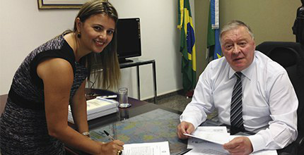 TRE nomeia advogada como membro substituto TRE nomeia advogada como membro substituto