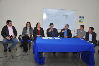 Prefeitura de Amambai lança concurso público Prefeito Dirceu Lanzarini, durante solenidade de lançamento do concurso público para a prefeitura de Amambai.