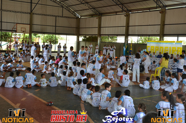 Capoeiristas de Amambai ganham incentivo e participam de eventos Capoeirista Rodrigo Xavier representa Amambai e Caarapó em evento em Ivinhema que reuniu diferentes capoeirista do Estado e Mestre Aranha.