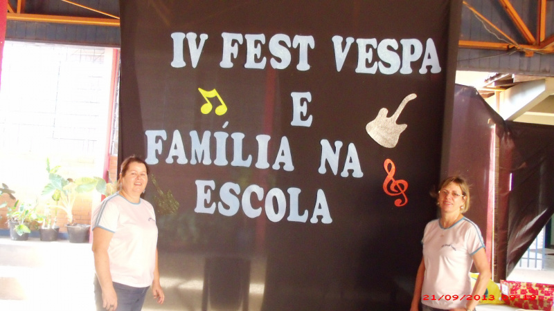 Amambai, 65 anos: IV Fest Vespa e Família na Escola