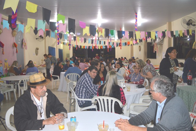 Simted de Amambai realizou festa julina nessa sexta-feira (7)