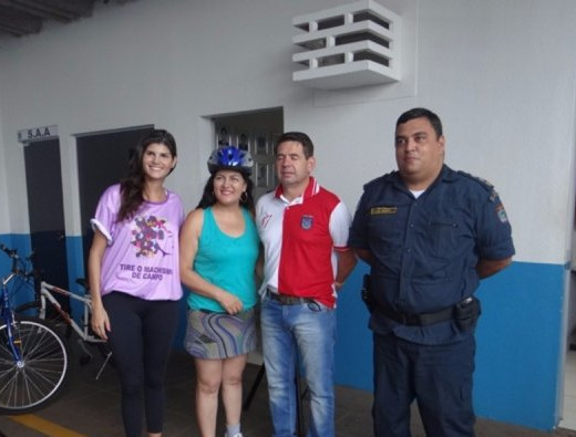 Gestora da Coordenadoria da Mulher, Rhaissa, é voz das amambaienses Coordenadoria tem parceria com a Polícia Civil e Militar de Amambai / Foto: Moreira Produções