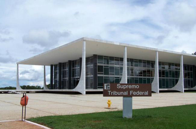 STF discute o mensalão em reunião nesta quarta-feira