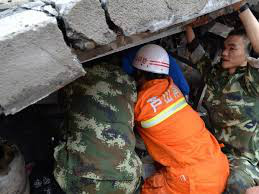 Terremoto na China deixa 150 mortos e 1.300 feridos