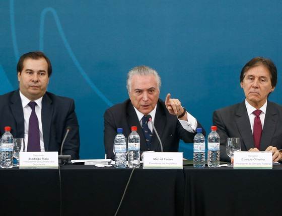Após viagem ao G20, Temer se reúne com presidentes da Câmara e do Senado E/D - Rodrigo Maia, Michel Temer e Eunicio de OliveiraFoto: Divulgação