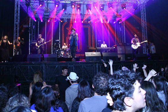 FestInBonito: Com show dançante Jota Quest sobe no palco do Festival