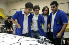 Alunos participam de concurso internacional de matemática e ciências Alunos participam de concurso internacional de matemática e ciências