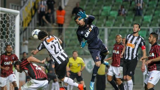 Atlético-MG foi beneficiado por dois gols contra