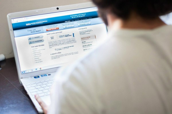 Estudantes já podem consultar lista de cursos na página do Sisu