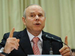 Ministro Guido Mantega diz que a inflação vai cair