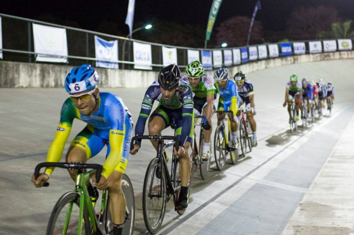 Em Maringá, ciclistas disputaram o Campeonato Brasileiro de Pista Elite